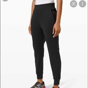 Lululemon joggers